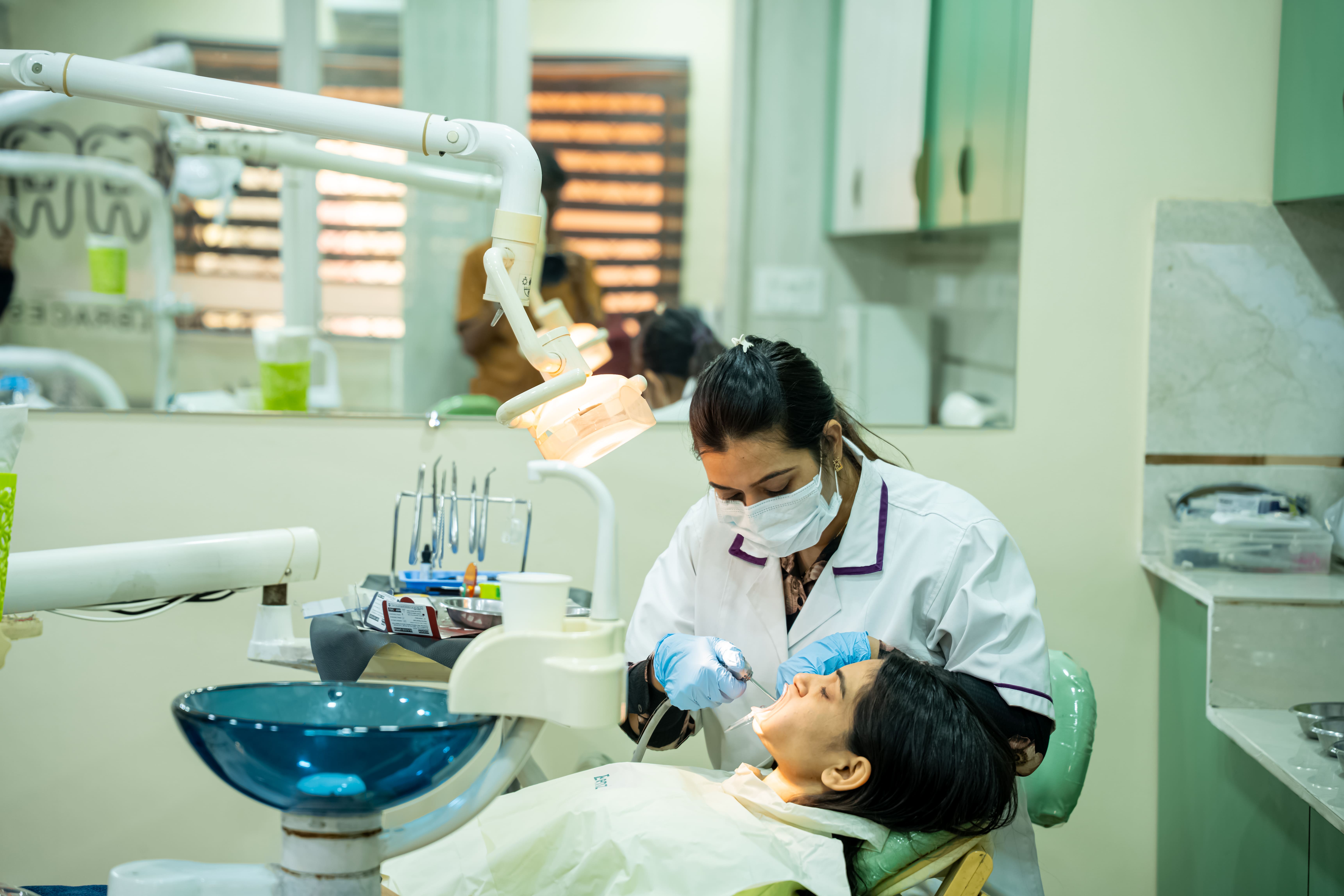 Micro Endodontic Treatment